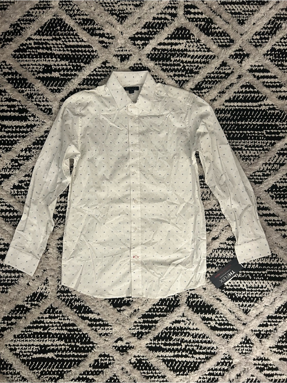 Boys Size 16 Long Sleeved Tommy Hilfiger The Flex Collared Button Down
